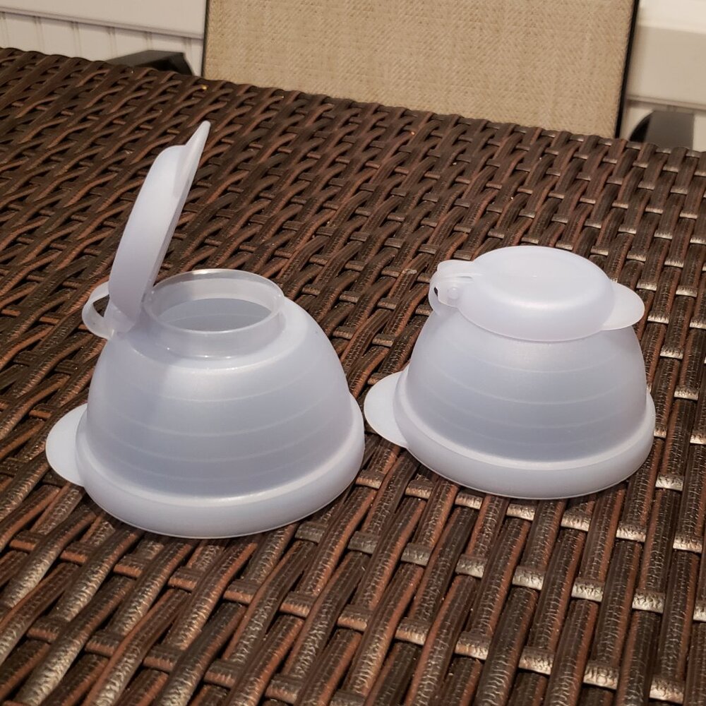 NWOT Tupperware Impressions skaker tops